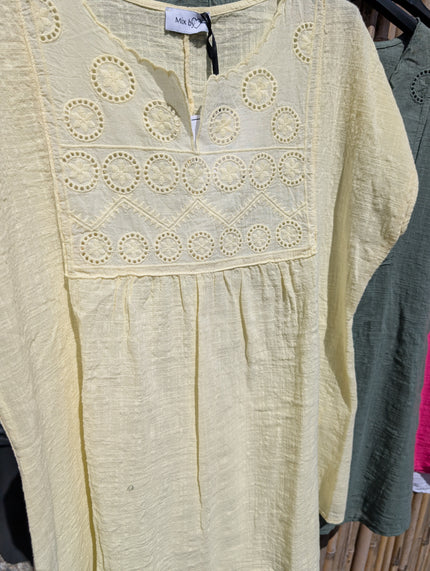 Blus med broderi, MixByHeart