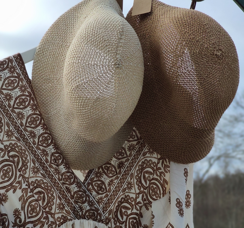 Hatt...