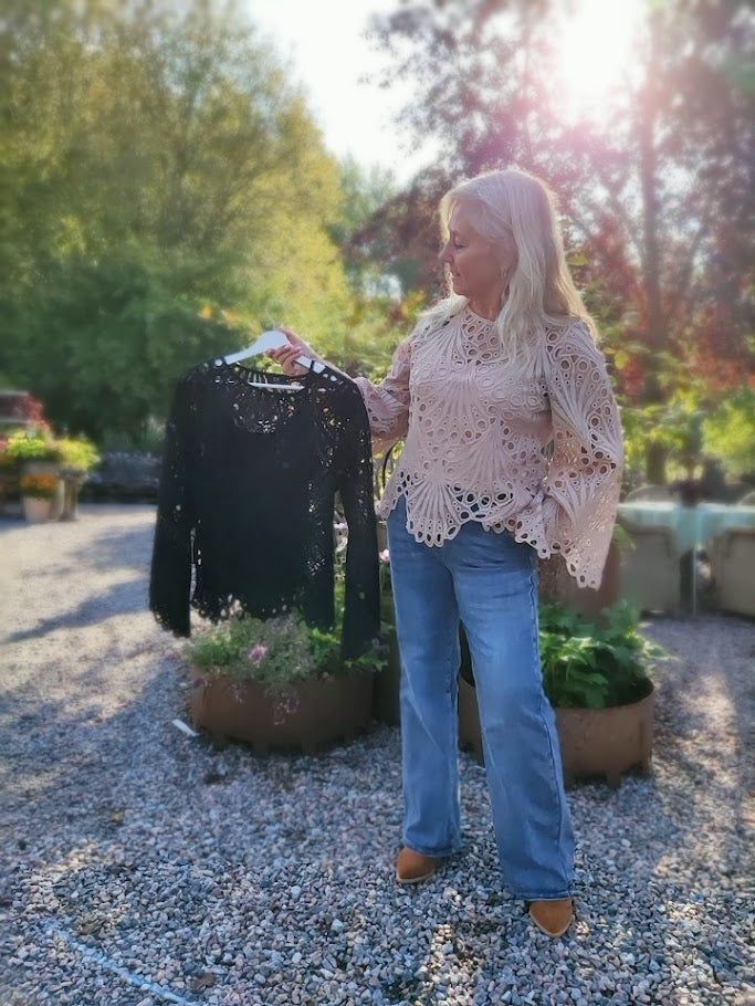 Blus, Lace, hålmönster