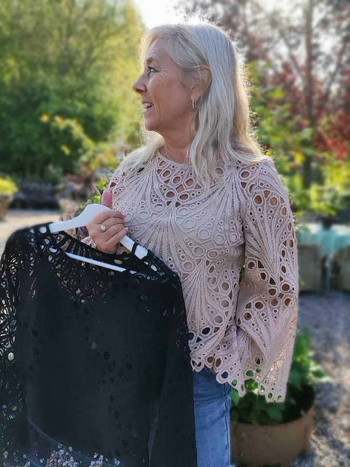 Blus, Lace, hålmönster