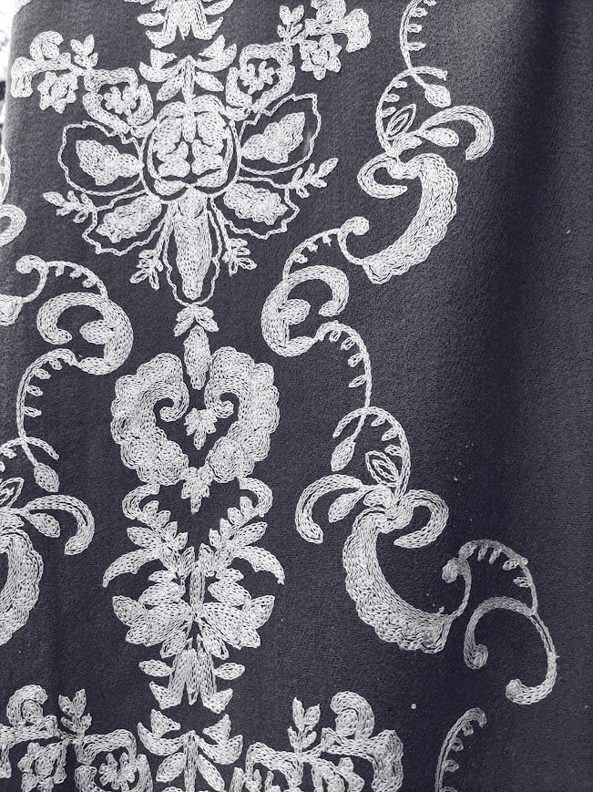 Sjal ornament, Chandra