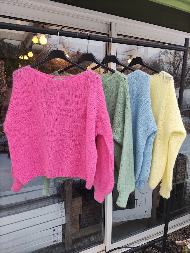 Tröja, stickad i pastell, Marta