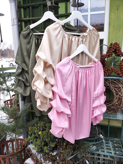 Blus glansig med volymärm, Gemini