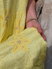 Klänning, broderade blommor, Qnuz