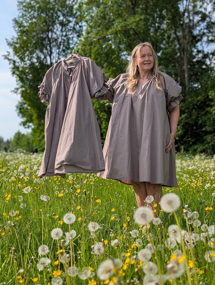 Klänning, puffärm, Qnuz