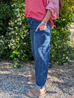 Jeans med barrelform, Camicia