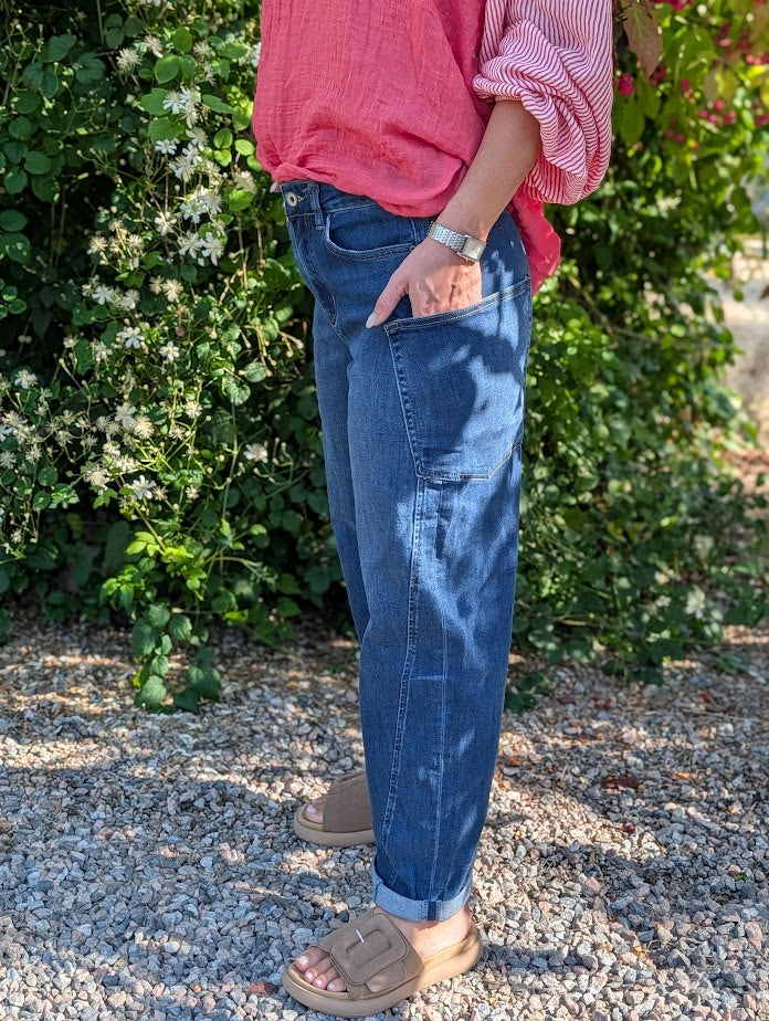 Jeans med barrelform, Camicia
