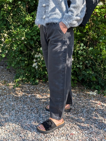Jeans med avslappnad barrelform, Not Sisters