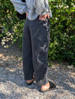 Jeans med avslappnad barrelform, Not Sisters