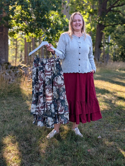 Lång linnekjol med volanger, 'Noras', Olars Ulla