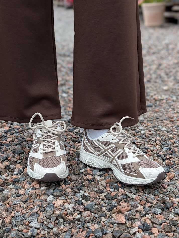 Sportiga sneakers