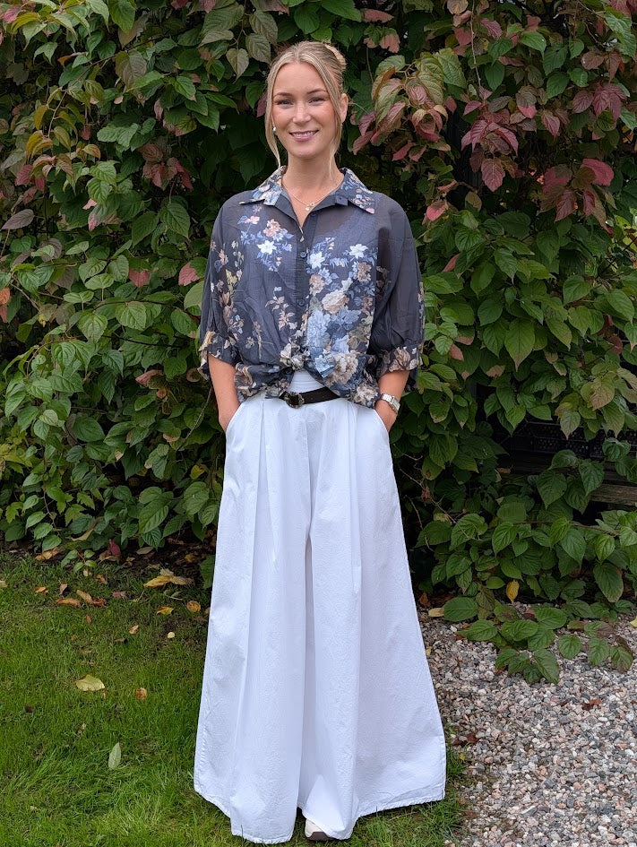 Blommig blus i ledig skjortmodell, Soulful Fashion