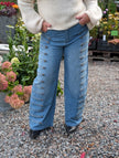 Jeans med dekorativa knappar, Tim&Simonsen