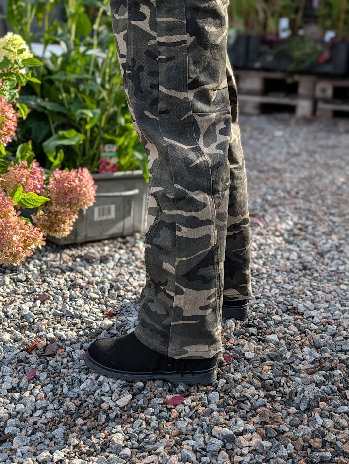 Camouflagebyxa i lätt barrelmodell, Qnuz