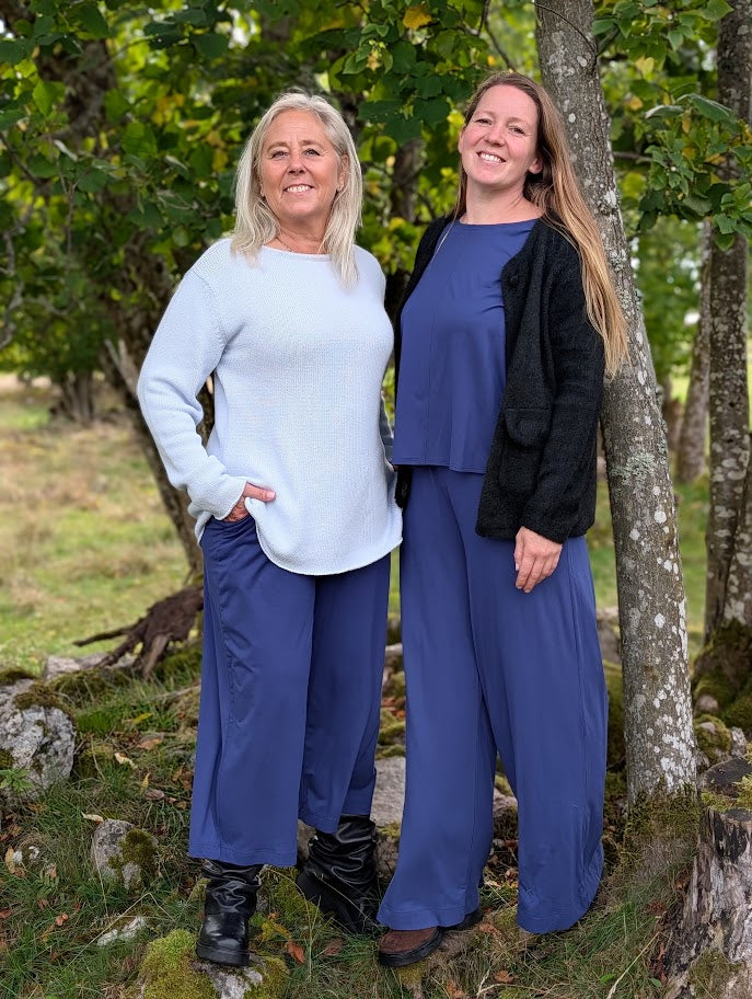 Viskosbyxa i vid, rak caprimodell, 'Bratt', OlarsUlla