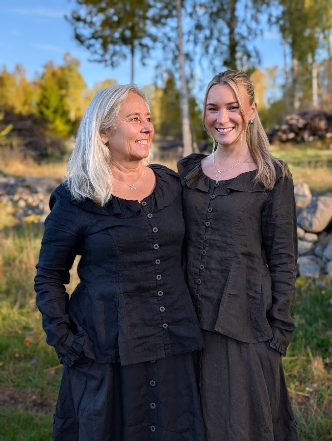 Linneblus med volangdetaljer, 'Jass', Olars Ulla