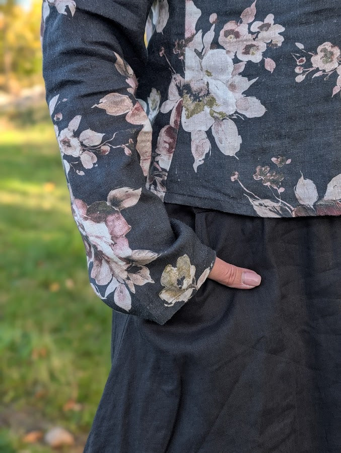 Långärmad topp i linne, 'Tian Flower',  Olars Ulla