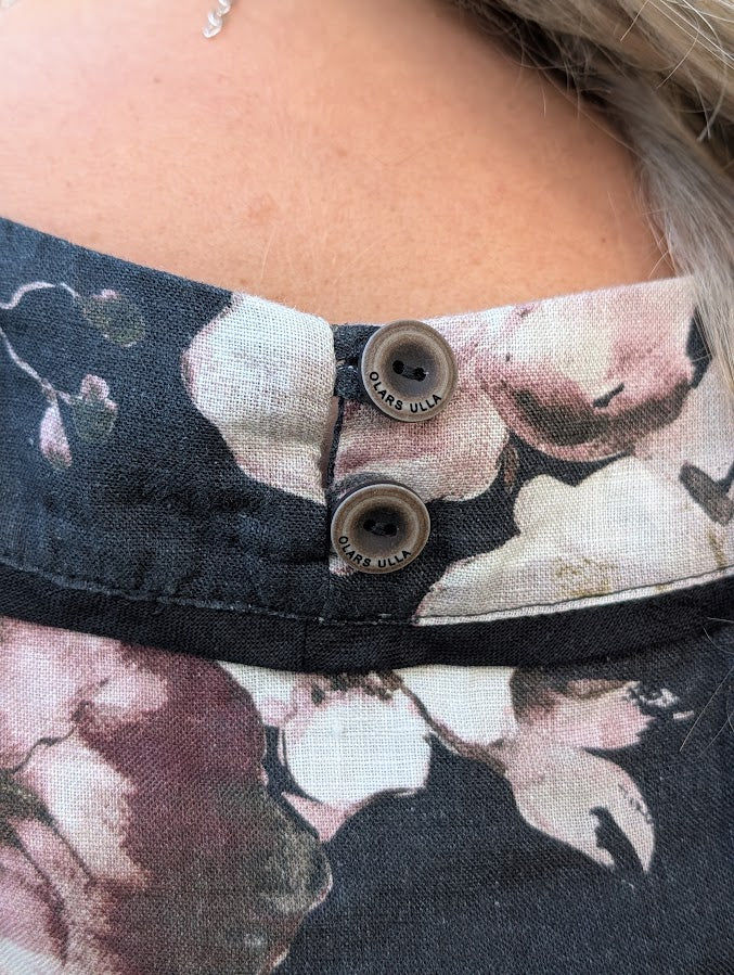 Långärmad topp i linne, 'Tian Flower',  Olars Ulla