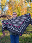 Stickad scarf 'Love'