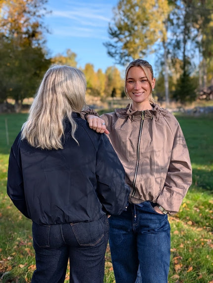 Lätt jacka i bombermodell, Soulful Fashion