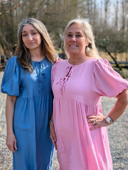 Klänning med knytdetalj, Soulful Fashion