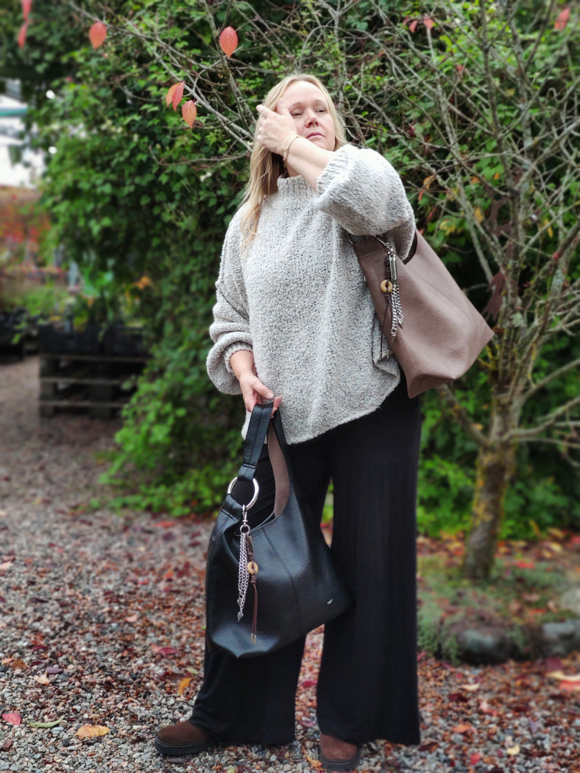 Väska med väsksmycke, Ulrika