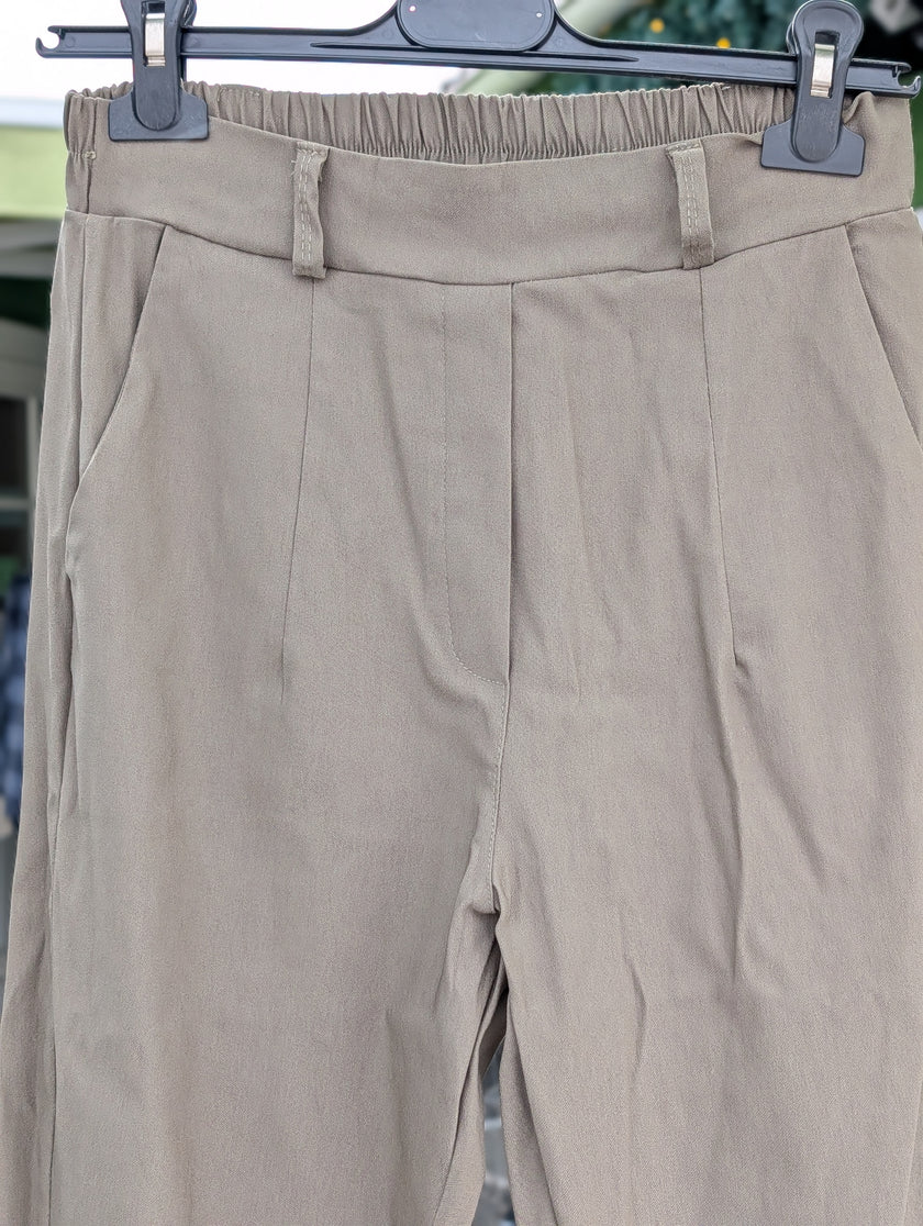 Byxa, militärgrön, Marta