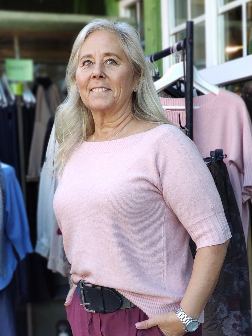Tröja stickad, kort ärm med  ribbade kanter, Marta