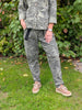 Byxa i camouflage med bälte, Soulful Fashion