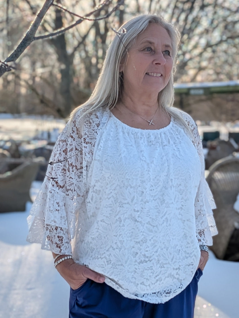 Topp med spets 'Rosalia' med insytt linne, Camicia