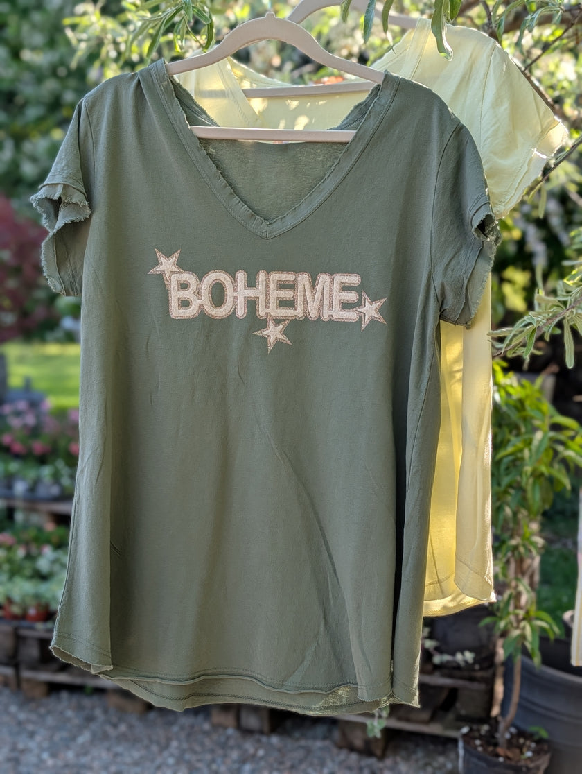 Topp, T-shirt, med text; Boheme