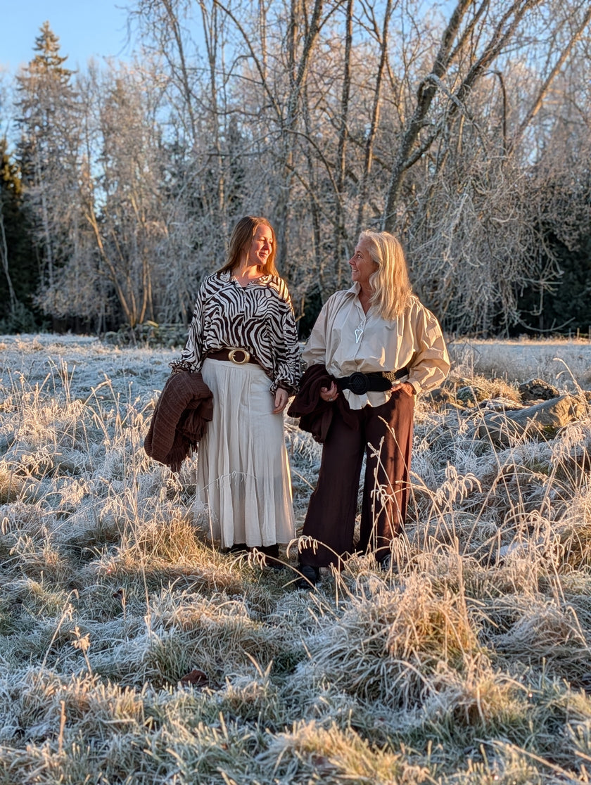 Blus med vidd, Minou