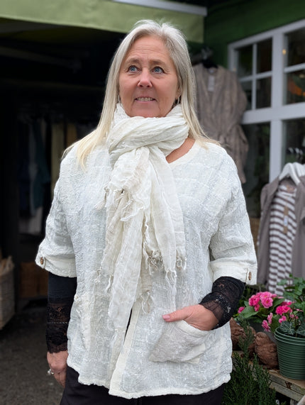 Scarf i linne, krinklad struktur med fransar, Bohéme