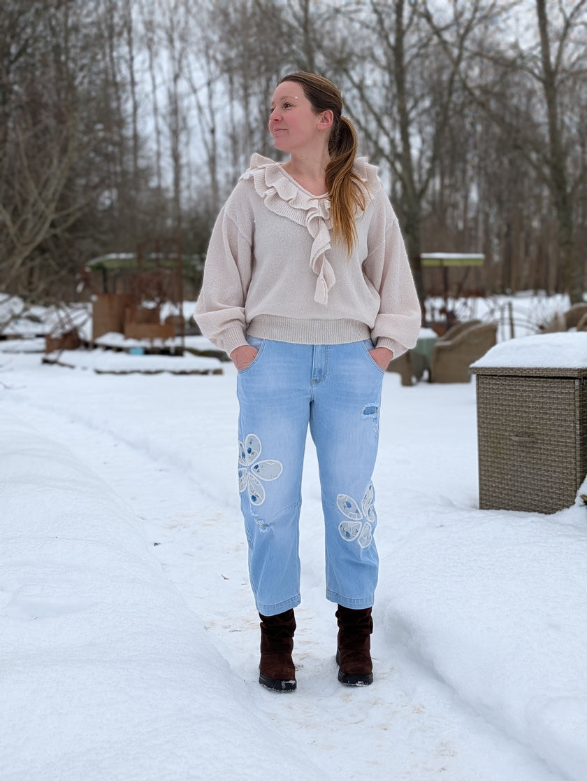 Jeans med blommor, Qnuz