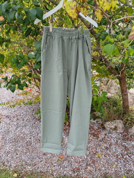 Stretchig barrelbyxa, Camicia