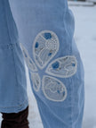 Jeans med blommor, Qnuz
