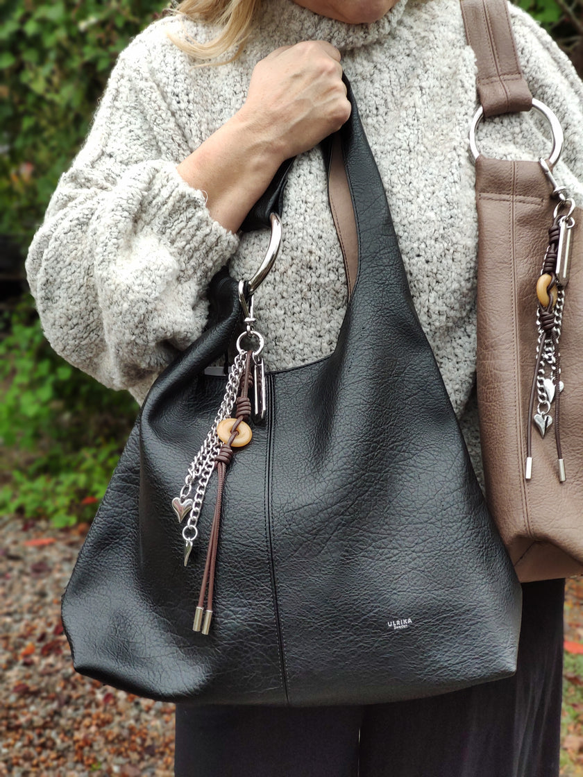 Väska med väsksmycke, Ulrika