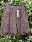 Shorts hålbrodyr, Marta