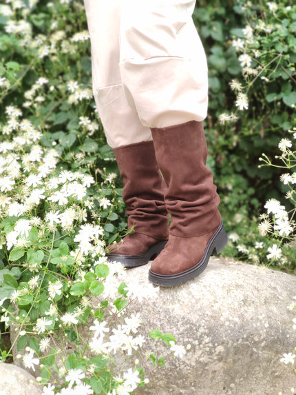 Boots, Johnny Bulls