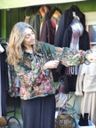 Blus med knyte fram, Minou
