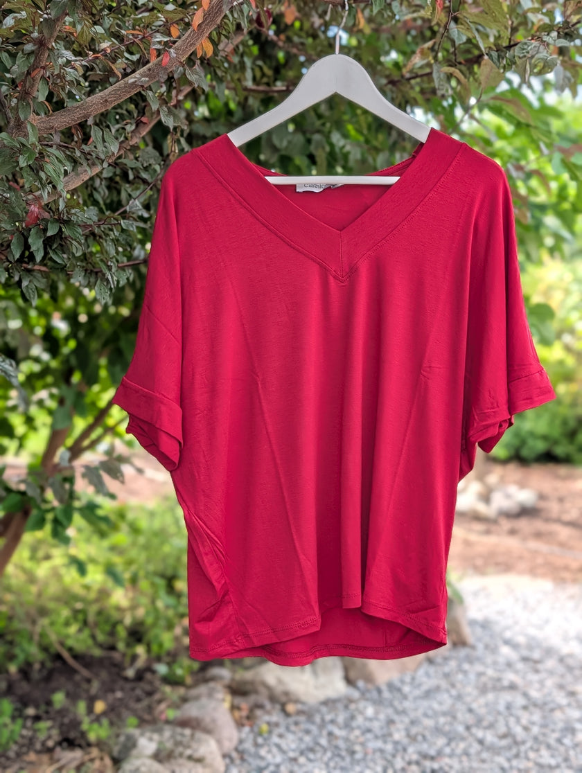 V-ringad topp, Camicia