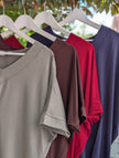V-ringad topp, Camicia