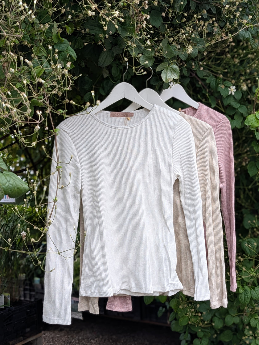 Glittrig topp, Marta