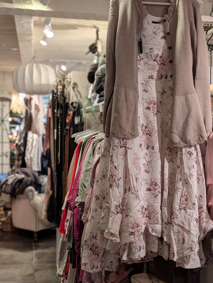 Klänning i linne, 'Knekt' ärmlös, OlarsUlla