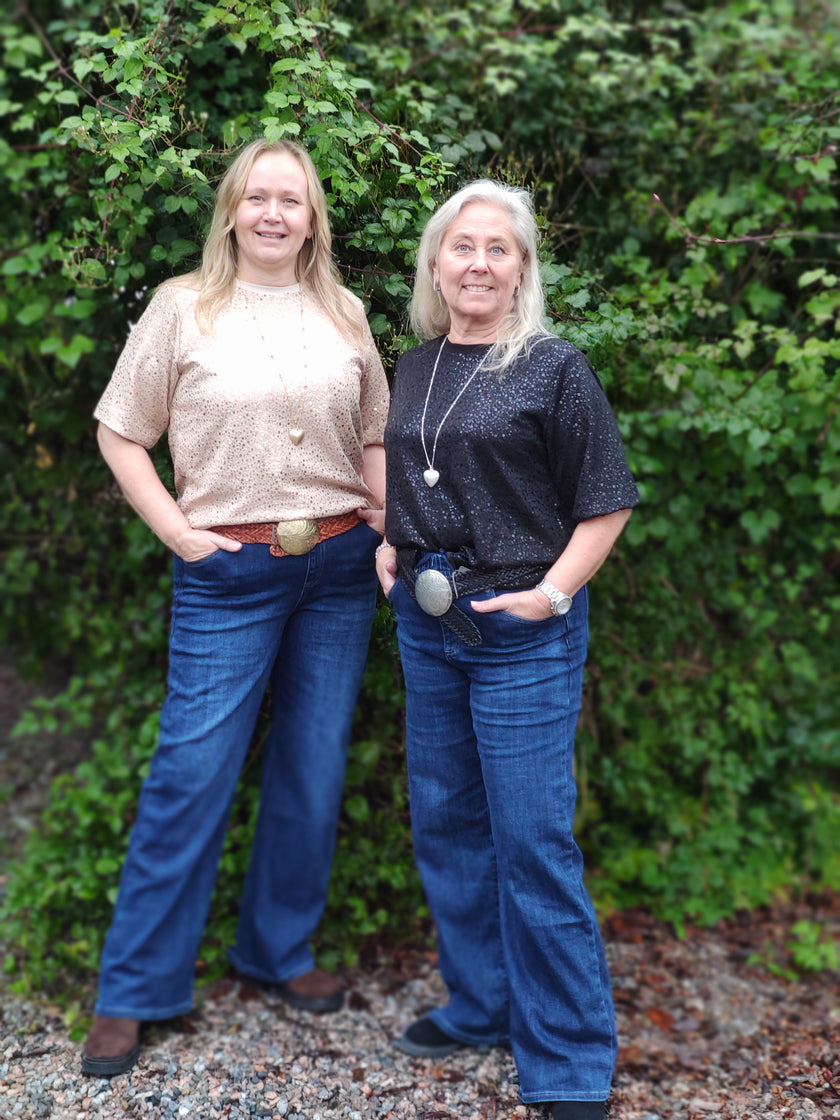 Topp/ T-shirt med paljetter, Marta