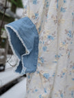 Skjorta vit oversize med blommor, Qnuz