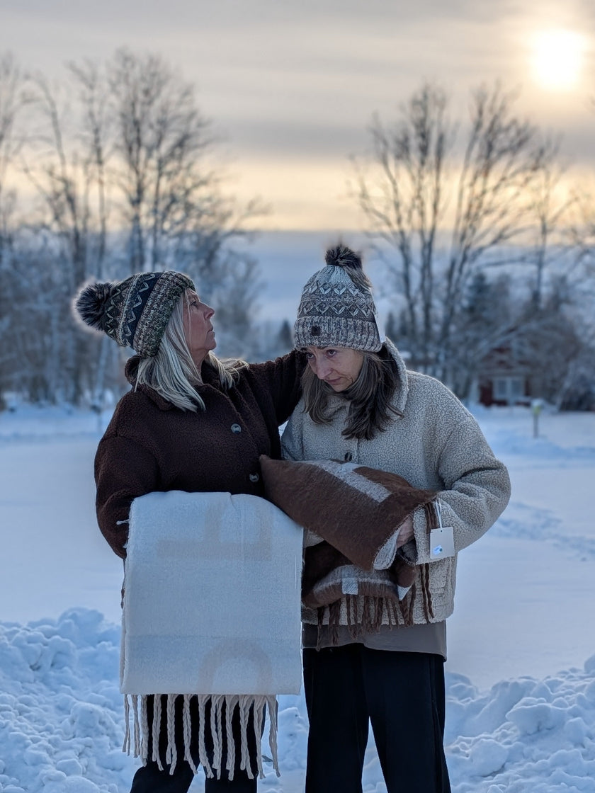 Mössa med toffs, L8