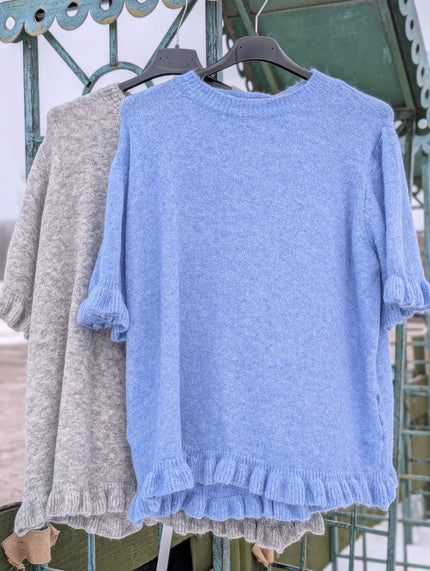 Topp, stickad med volangkanter, Marta